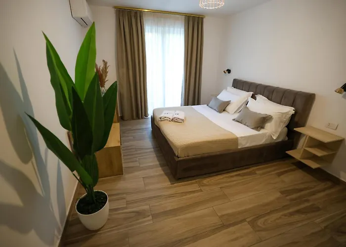 Home Select Tirana 6
