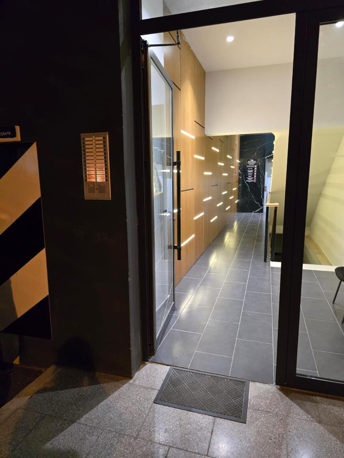 Select 6 * Tirana
