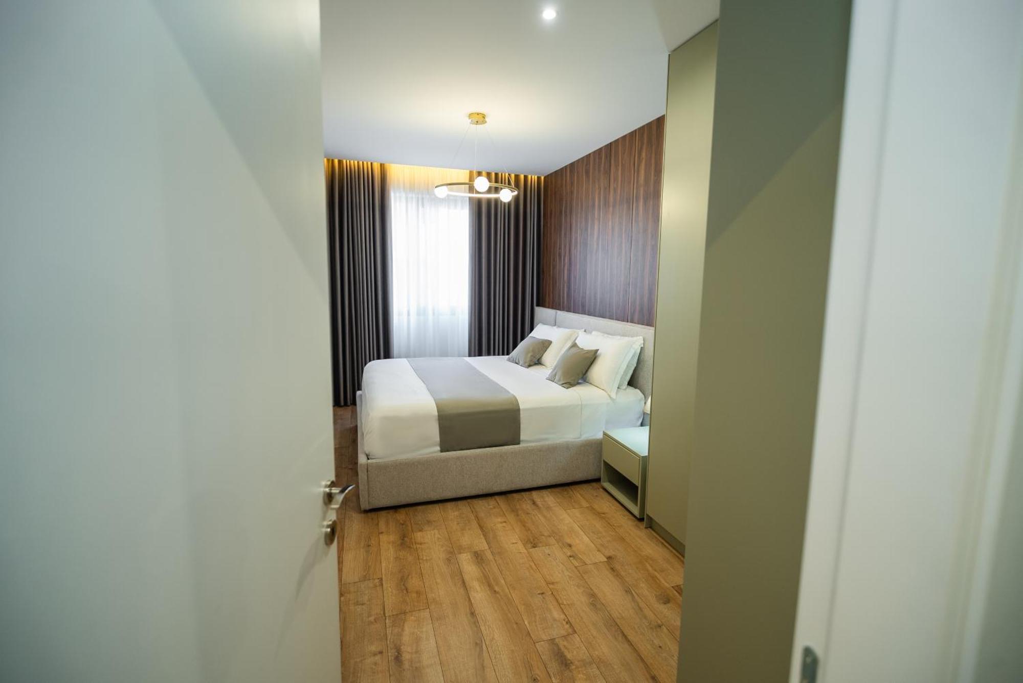 Select 6 Apartman